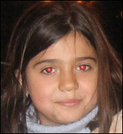 Ejemplo de Ojos rojos tratados con Sustitución de color